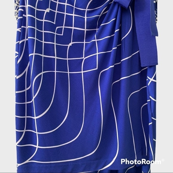 Just Taylor Dress - Picture 4 of 8